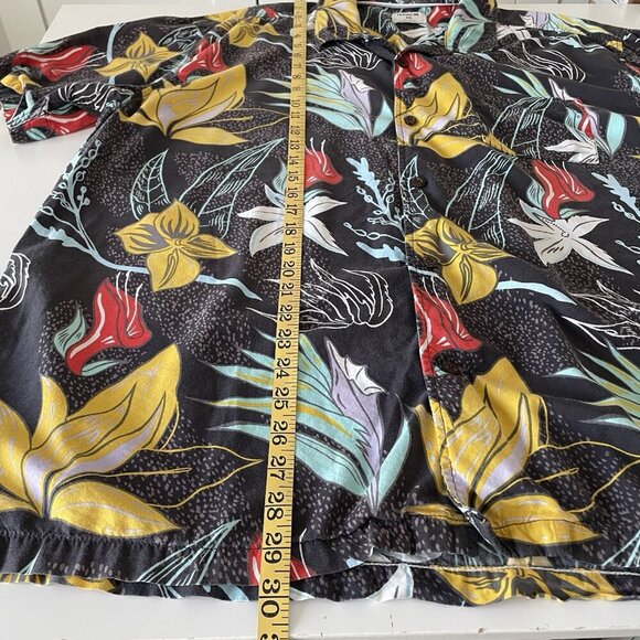 Hurley Hawaiian Shirt Men’s 2XL Aloha Tropical Floral Button Up Camp Loop Collar - Picture 5 of 10